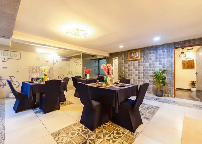 Hotel Golf Sakura Gurgaon