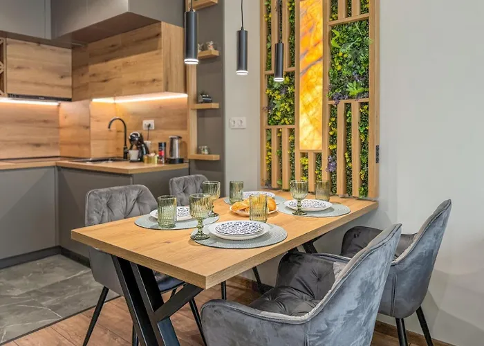 Six Stars Premium Apartment 6 Mins To Centre Ultra Fast Wifi Plovdiv
