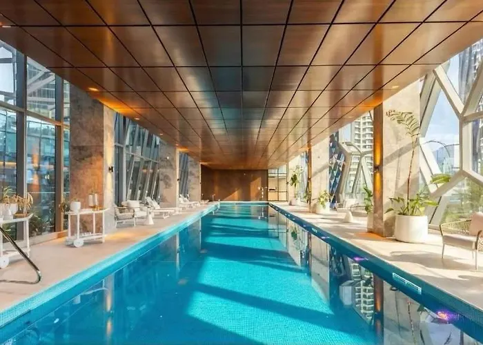 Skyline Executive 2Br Suite Level 66 Corporate-Ready Next To Ritz Melbourne