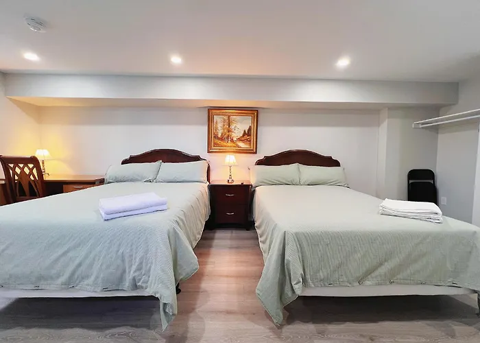 Cozy & Modern Ensuite Basement Rooms - Steps To Subway & Downsview Rogers Stadium Toronto
