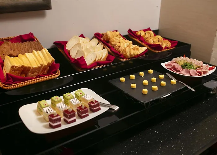 Luxeden Classic Hotel Hanoi
