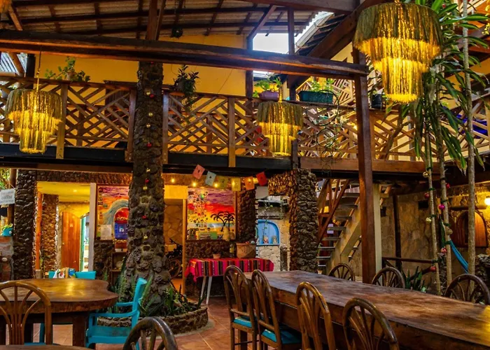 Casa Del Sol Hostel Montanita