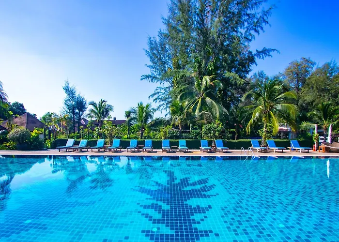 Naiyang Park Resort - Beachfront Escape Nai Yang