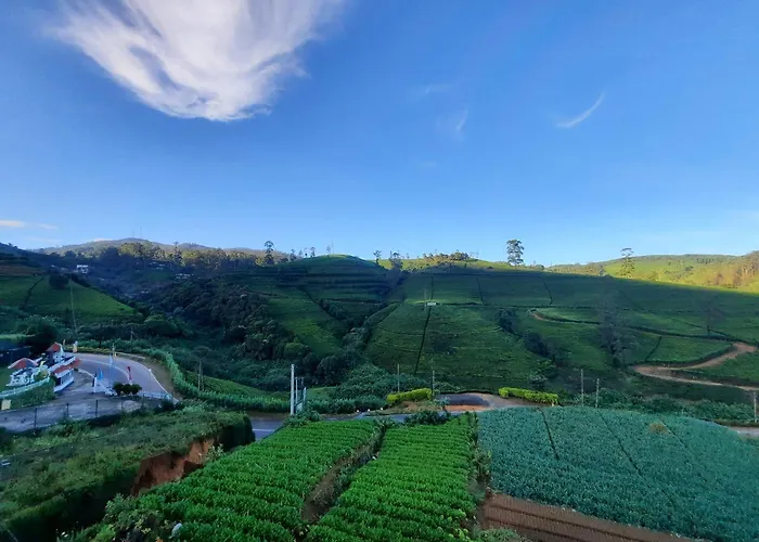 Friendly Hills Hotel Nuwara Eliya