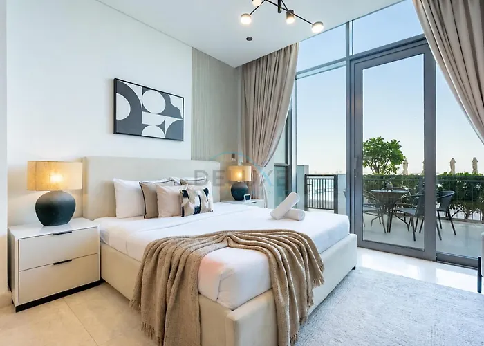 Stylish Studio With Sea Views And Direct Access To The Pool From Balcony, The Anwa By Omniyat, Dubai Maritime City By Deluxe Holiday Homes