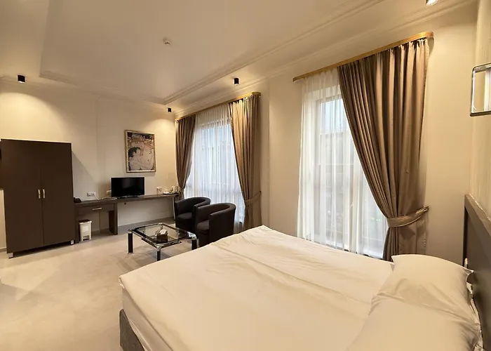 Yerevan Deluxe Hotel