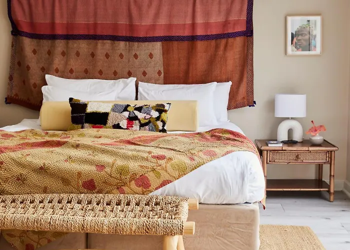The Big - Luxury Backpackers Hostel Cape Town