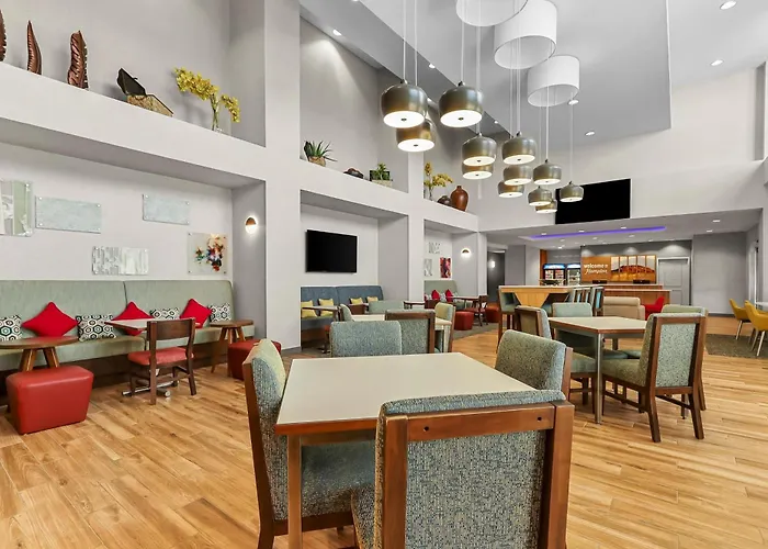 Hampton Inn & Suites El Paso West Borderland