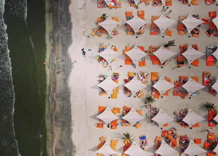 Summerland Sea & Lake Mamaia