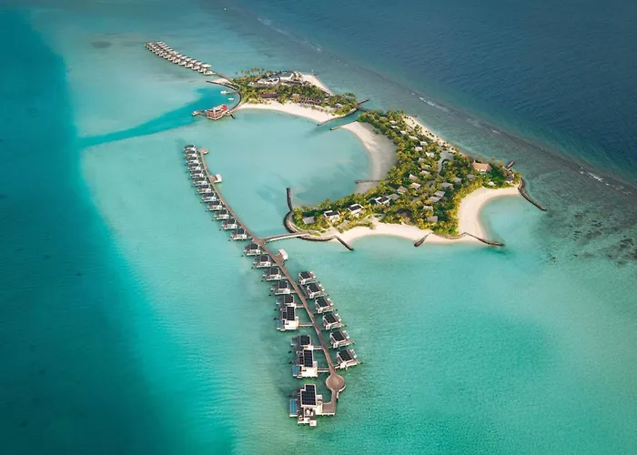 So/ Maldives Hotel Emboodhoo Lagoon