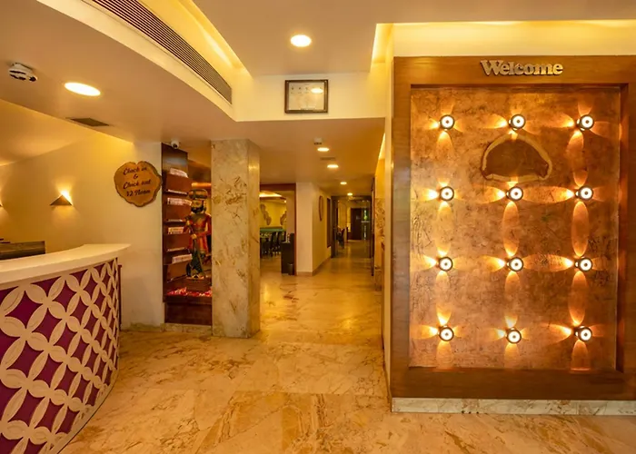 La Woods Hotel Chennai