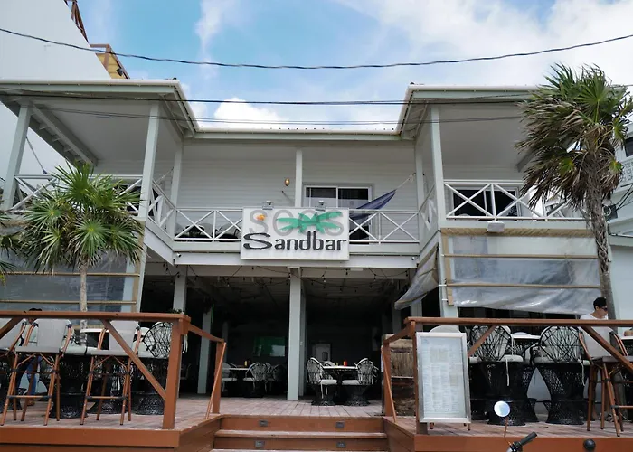 Sandbar Beachfront Hotel & Hostel Restaurant San Pedro 