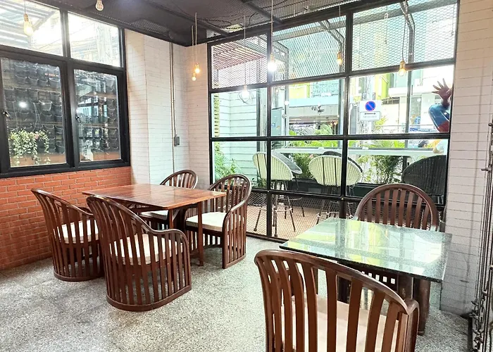 18 Coins Budget Hotel Pattaya