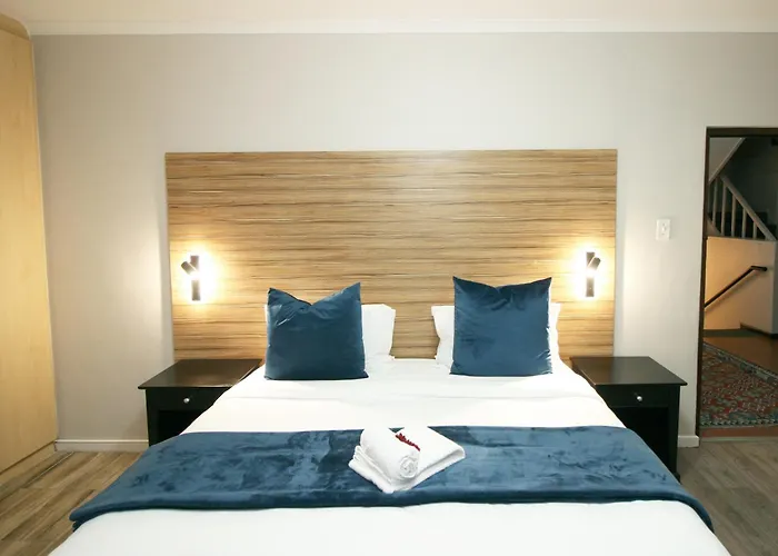 Woodbridge Lodge Cape Town