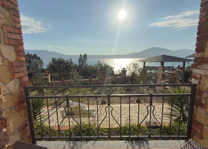 Hotel "San Saena " Radhime