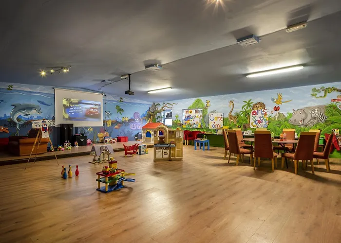 Treacys West County Conference And Leisure Centre Hotel Ennis