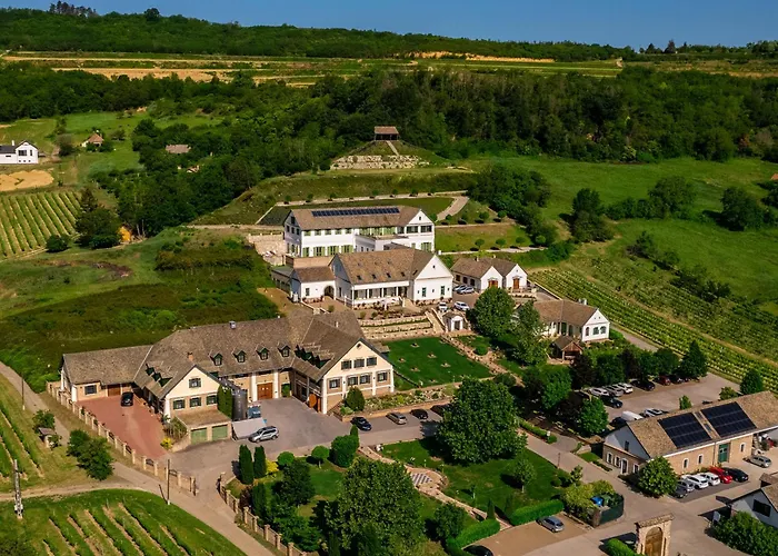 Takler Kuria Hotel Szekszárd