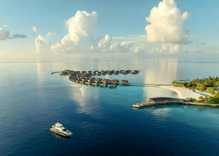 The St. Regis Maldives Vommuli Resort Hulhudheli