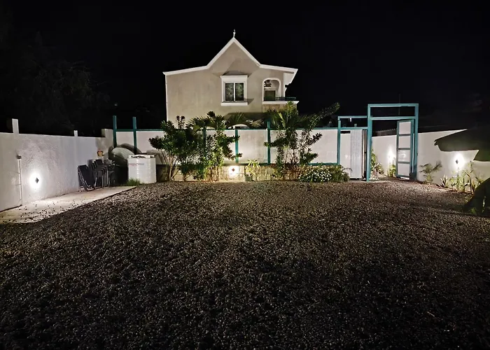 Piscines Privees Et Chauffees, Private Heated Pools Villa Grand-Baie