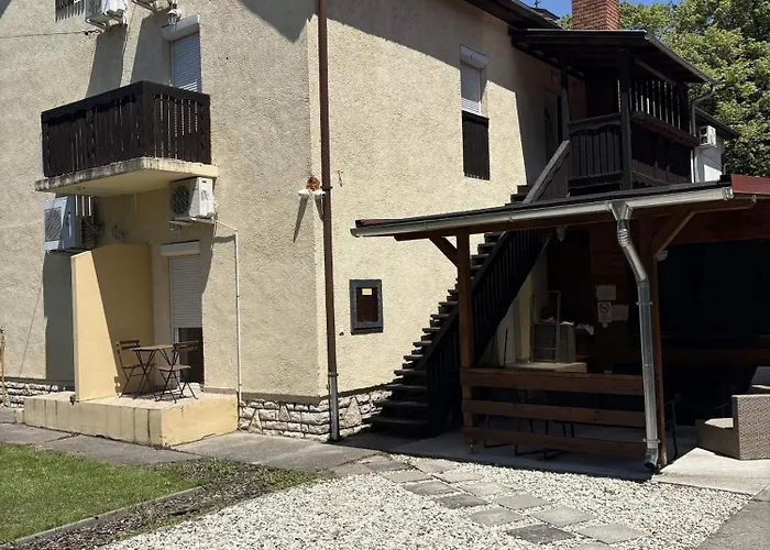 Kincso Vendeghaz Siofok Hotel