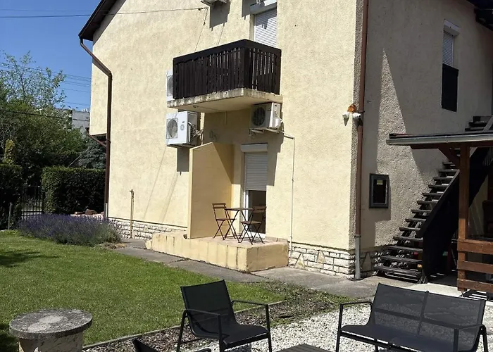 Kincso Vendeghaz Siofok Hotel