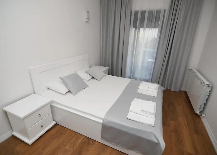 Elan Luxury Apartments & Rooms Plav