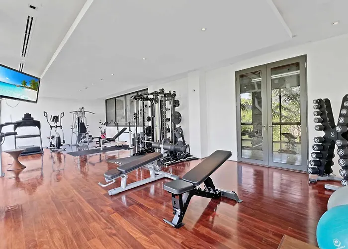 Villa Aye Kamala Beach