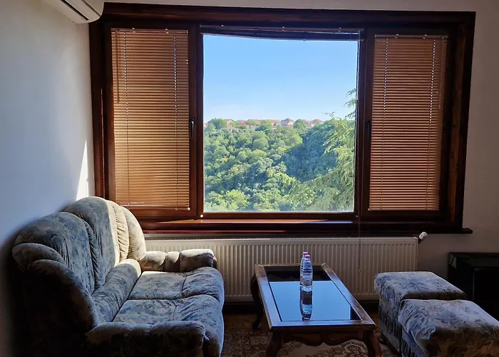 Guest House Nash Dom Kavarna