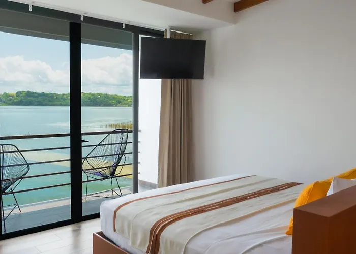 Hotel Maya Internacional Flores