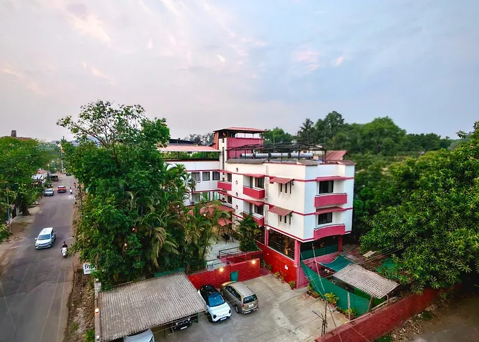 Girivihar Holiday Club - Pure Veg Lonavala