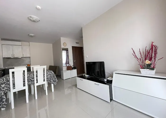 Admiral Plaza Premium Suites Sunny Beach