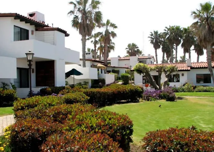La Paloma Beach Club & Residences | Ocean Pool Rosarito
