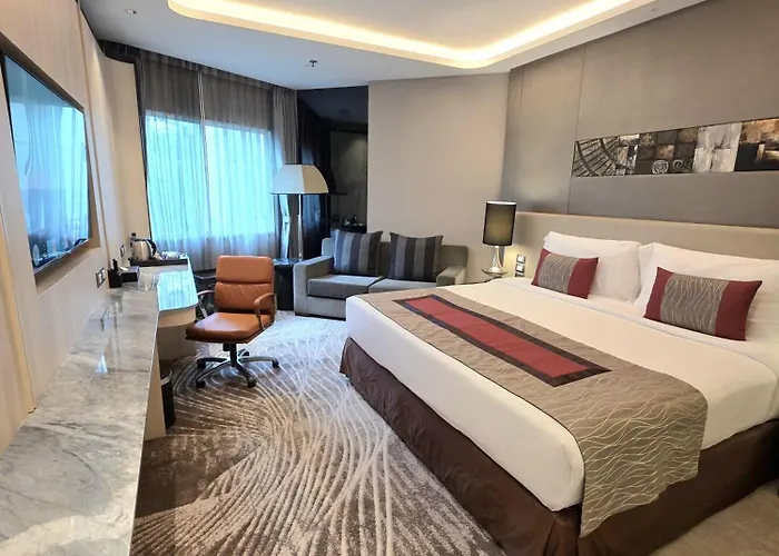 Graceland Bangkok By Grace Hotel - Sha Extra Plus