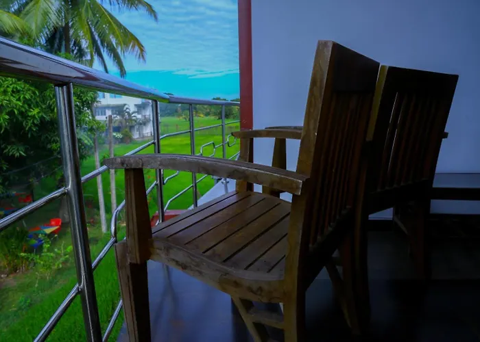 Canal Side Guest House Polonnaruwa