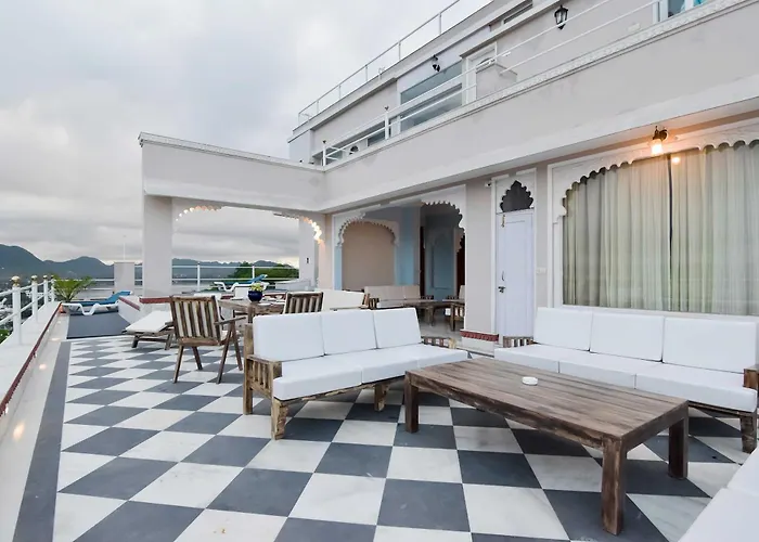 Raj Kuber - A Boutique Lake View Hotel Udaipur