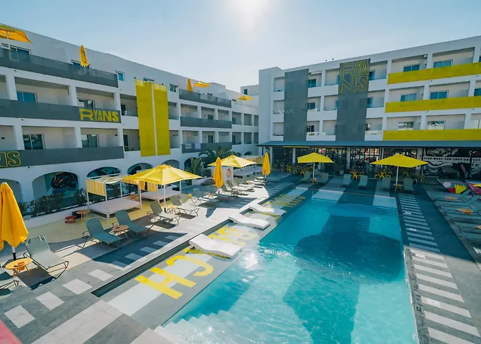 Ryans Lolas Ibiza - Adults Only San Antonio 