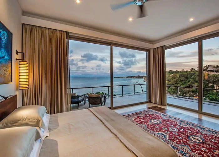 The Luxe Bali - Luxury 3 Bedroom Cliff Ocean Edge Villa Uluwatu
