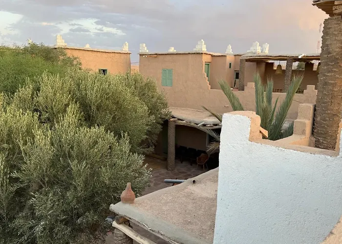 Agafay Desert Hotel El Karia