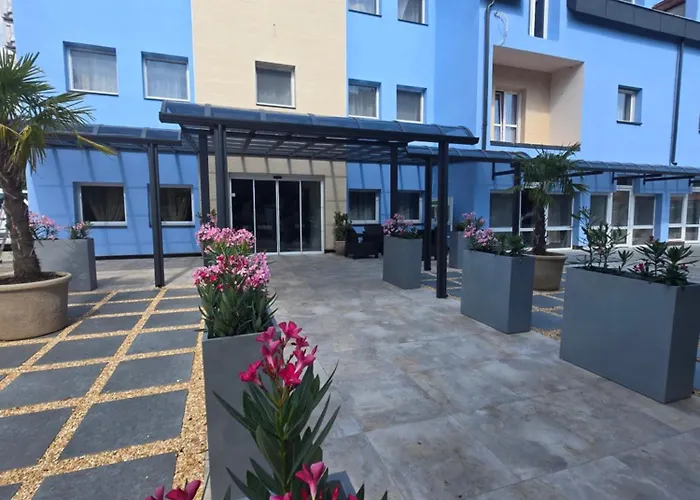 Siesta Club Apartman Harkány