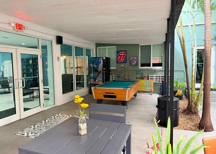 Atrium Hotel, Trademark Collection By Wyndham Miami Springs