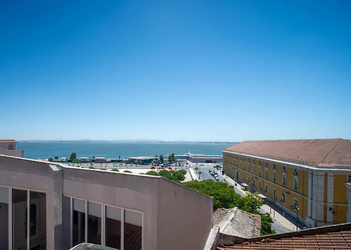 Light Green Apartments - Downtown Lisbon