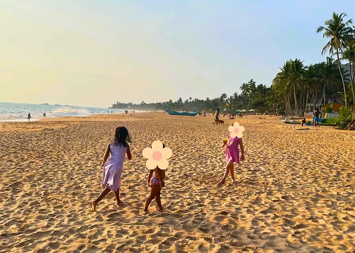 At Ease Beach Hotel Hikkaduwa