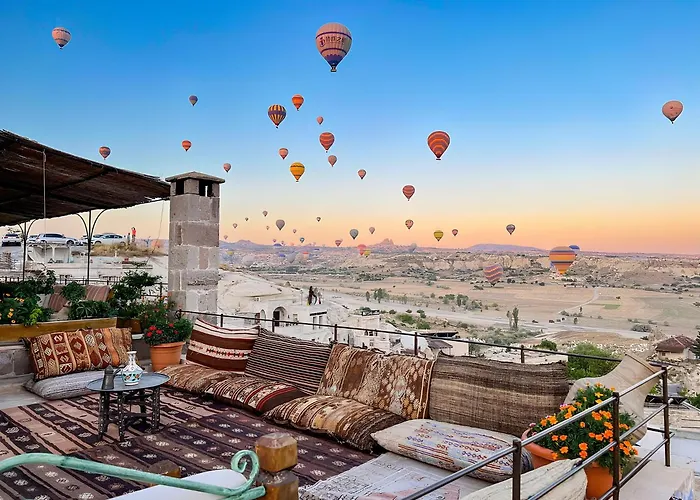 Seki Cave Hotel, Wake Up To Hot Air Balloons Göreme