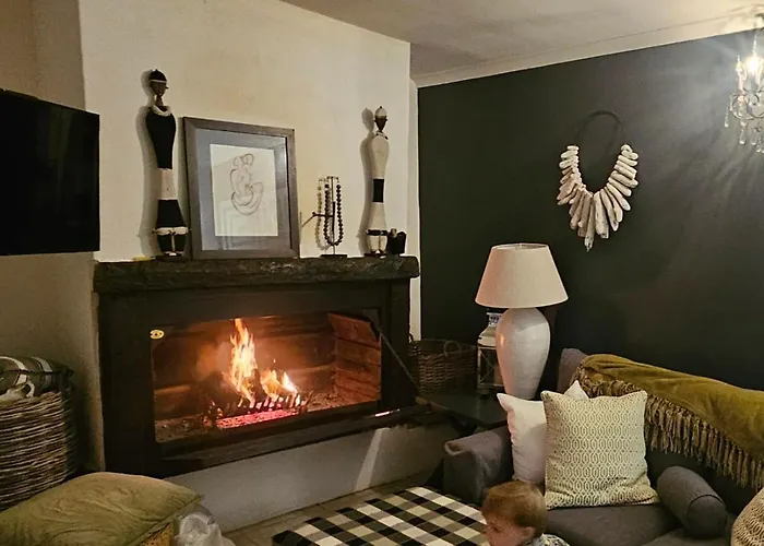 The Lily House Hermanus - Central Private Cottages
