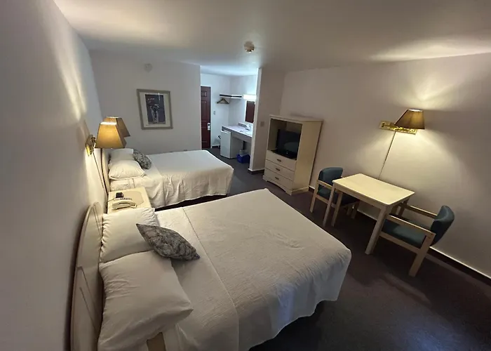 Centennial Motel Sauble Beach