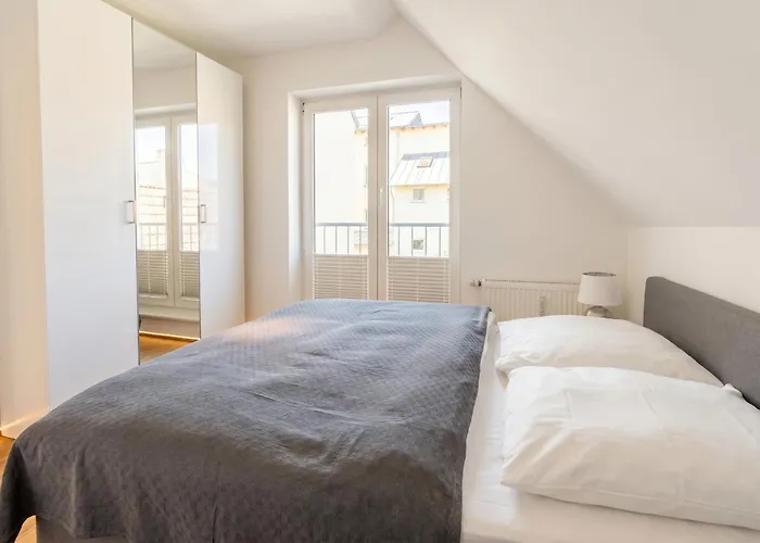 2 Schlafzimmer, Offene Kueche, Balkon Und Terrasse - Moderne 90Qm In Ruhiger, Zentraler Lage - Nur 500M Bis Zum Strand Rostock