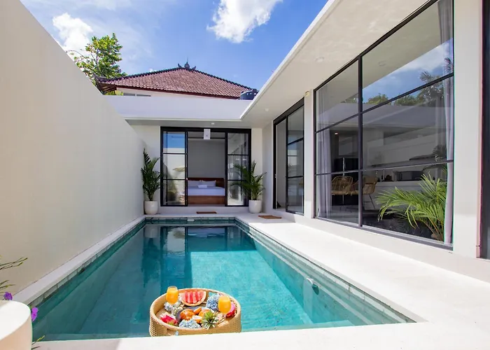Letto Villas - Secluded Pool Escape Near Local Hotspots Canggu 