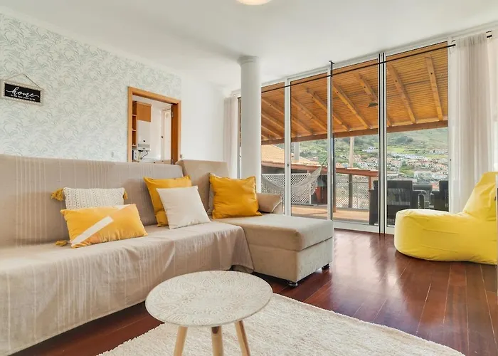 Alfa I Machico Home Bbq, Lounge & Beach Nearby