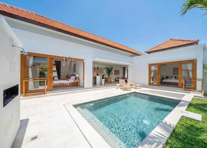Sofia Villas - Quiet Pool Escape With Spacious Sundeck In Prime Location Canggu 