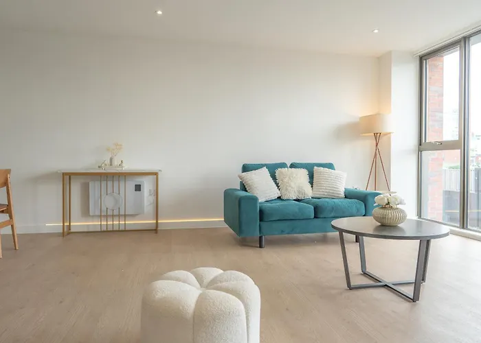 Birmingham City Centre Apartments - Digbeth